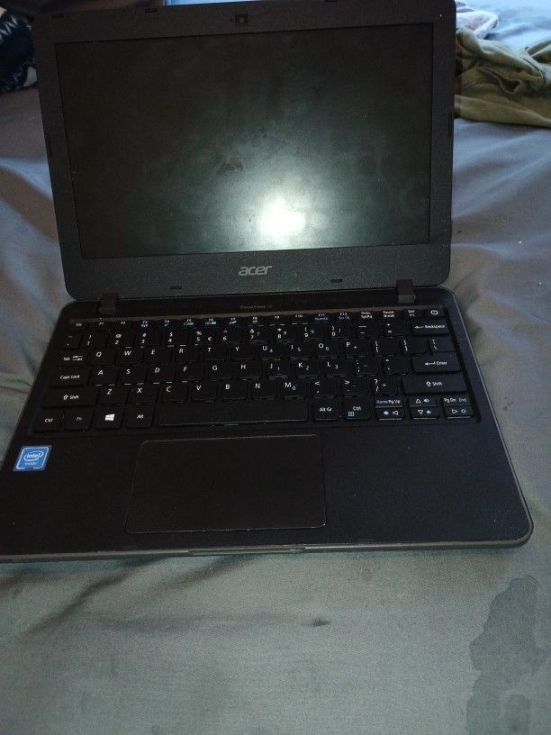 Acer Travelmate B