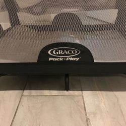 Graco pack and play pen $80
