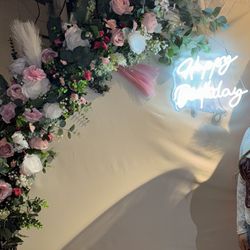 Backdrop Floral Decor