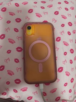 iPhone XR (unlocked)great condition )