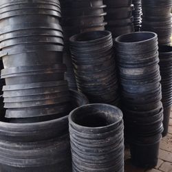 5 And 15gal Pots