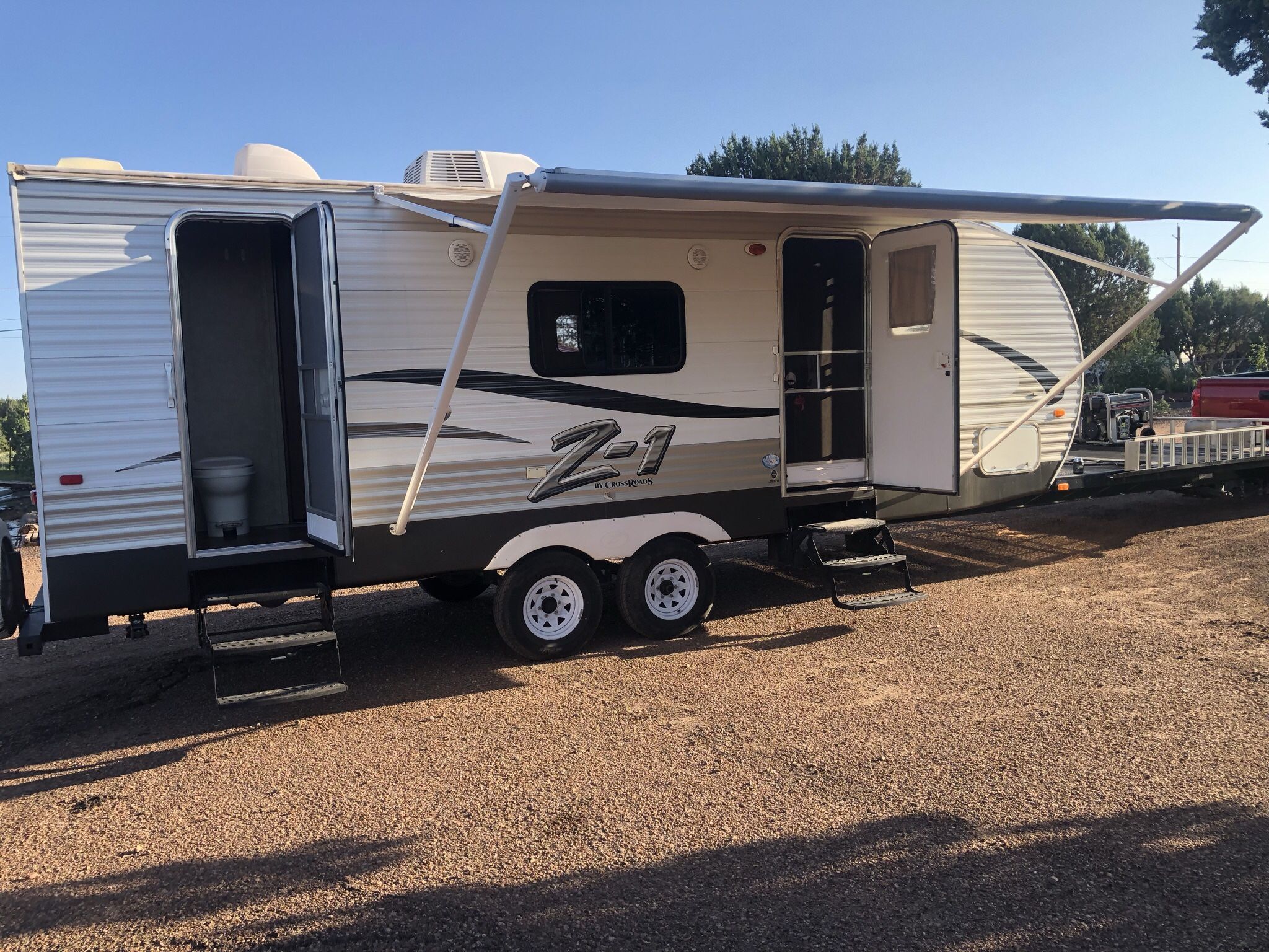 2015 Crossroads Z1 Toy hauler bunkhouse for Sale in Show Low, AZ OfferUp