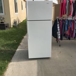 REFRIGERADOR WHIRLPOOL (SORRY, ONLY PICK UP)