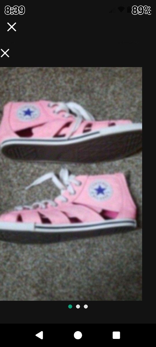 NEW----( WOMEN'S) ( SIZE 6 ) PINK ZIP CONVERSE