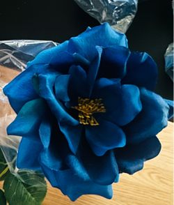 10pc NEW Michaels Ashland "Faux Real" Royal Blue Rose Stems NWT