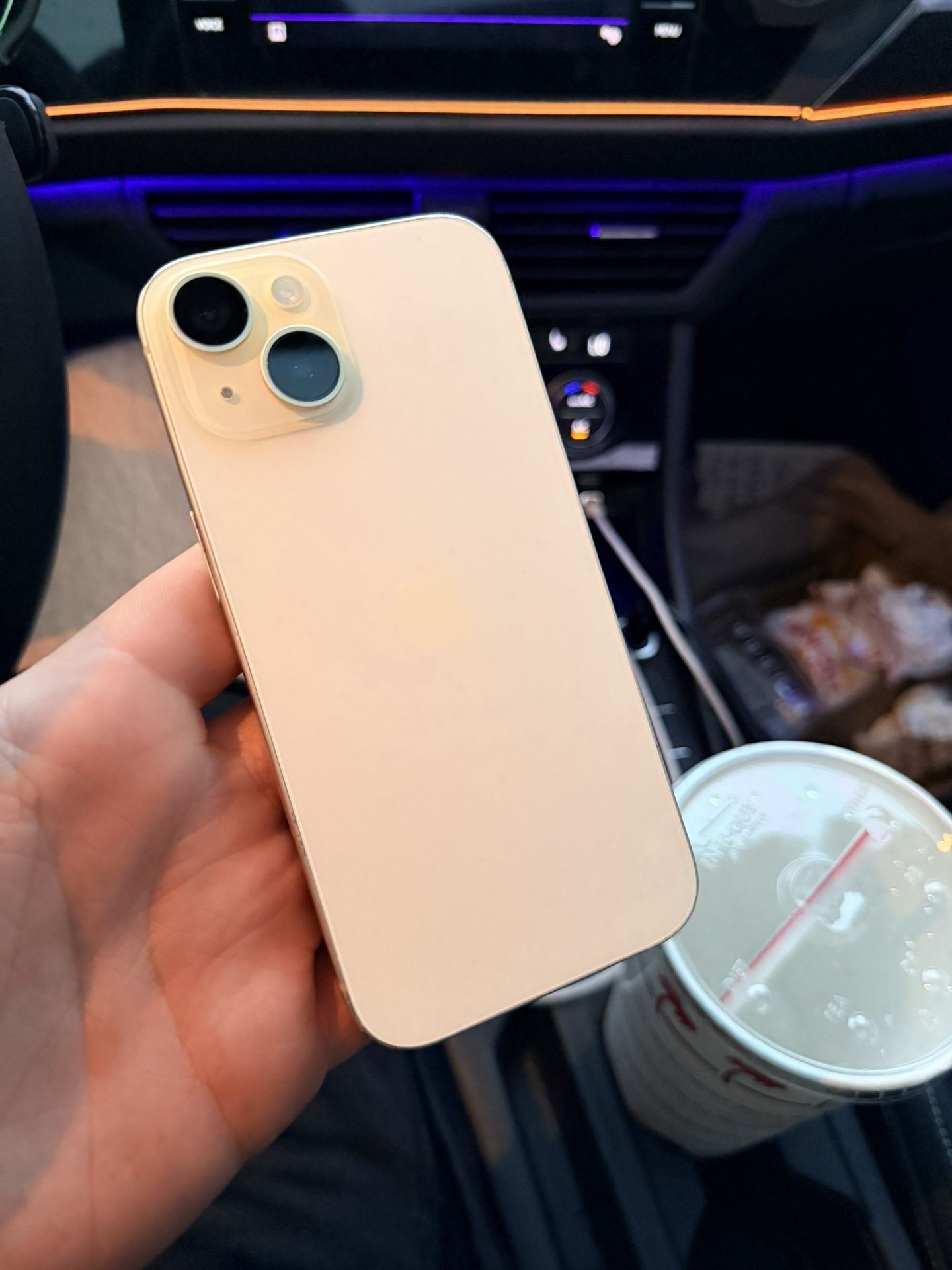 iPhone 15 (Yellow) 128 GB (T-Mobile)