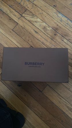 Burberry slides