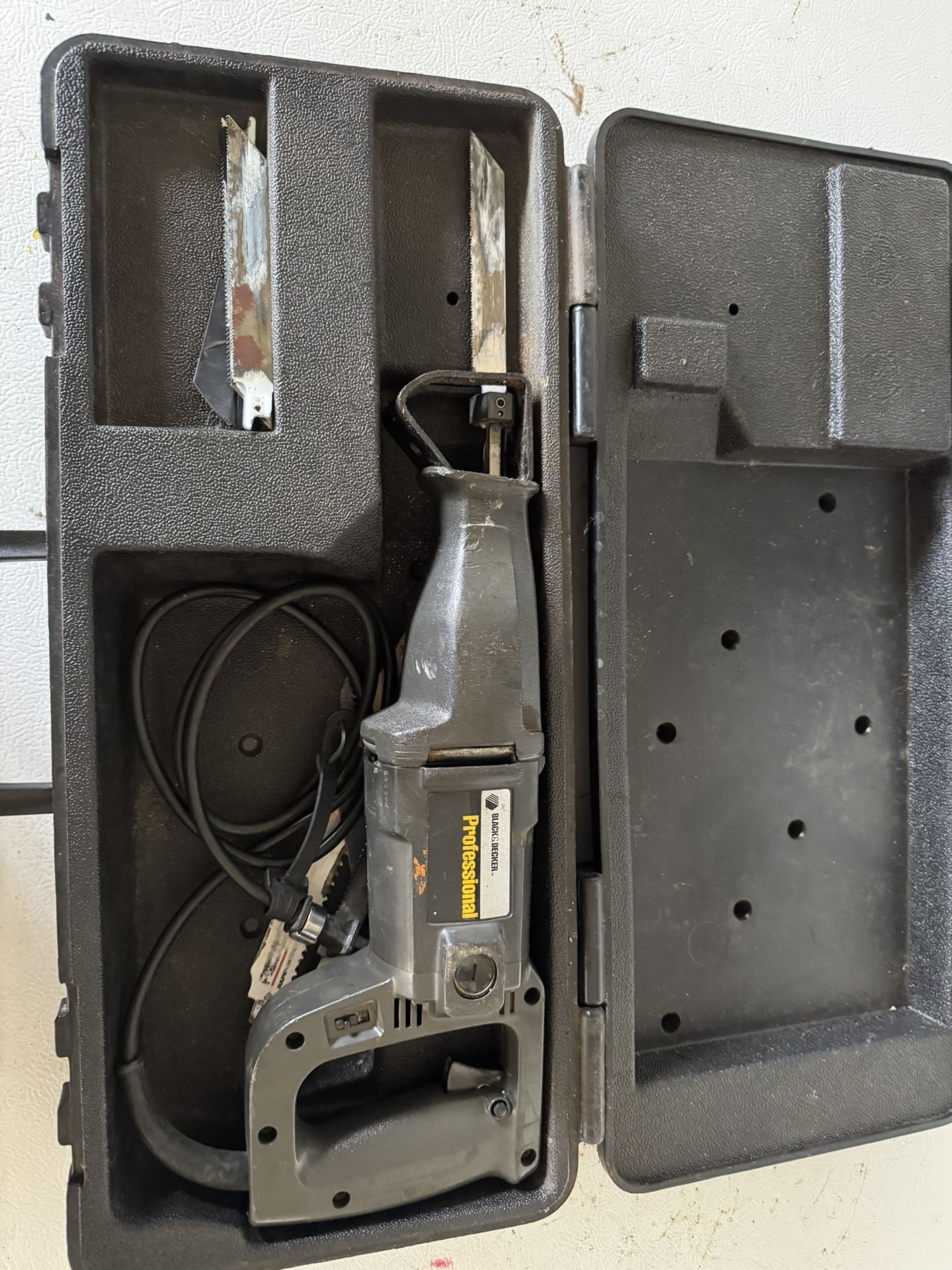 Black And Decker Saw saw