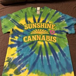 Brand New Never worn sunshine cannabis T Shirt 