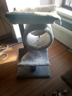 CAT TREE NEW