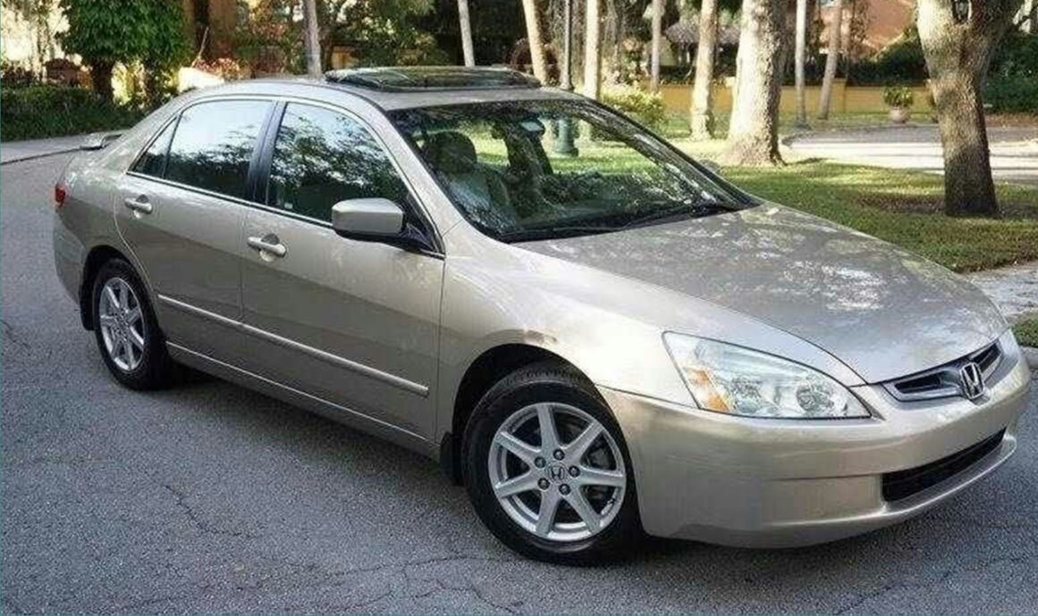 *Price 600$ 2004 Honda Accord Urgent*