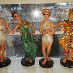 (4) Authentic Thai Dolls ( Decor )