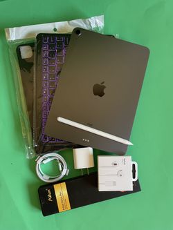 Apple IPad Air 4th Generation (10.9” Liquid Retina/ 2020 Model) 64GB with keyboard case, stylus pen & Accessories (256gb $439) 