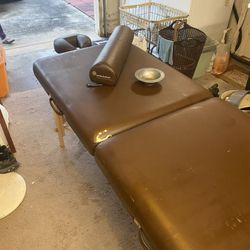 Oakworks Massage Table, Bolster & Carrying Case 