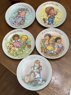 7 Vintage Mother's Day Collector Plates