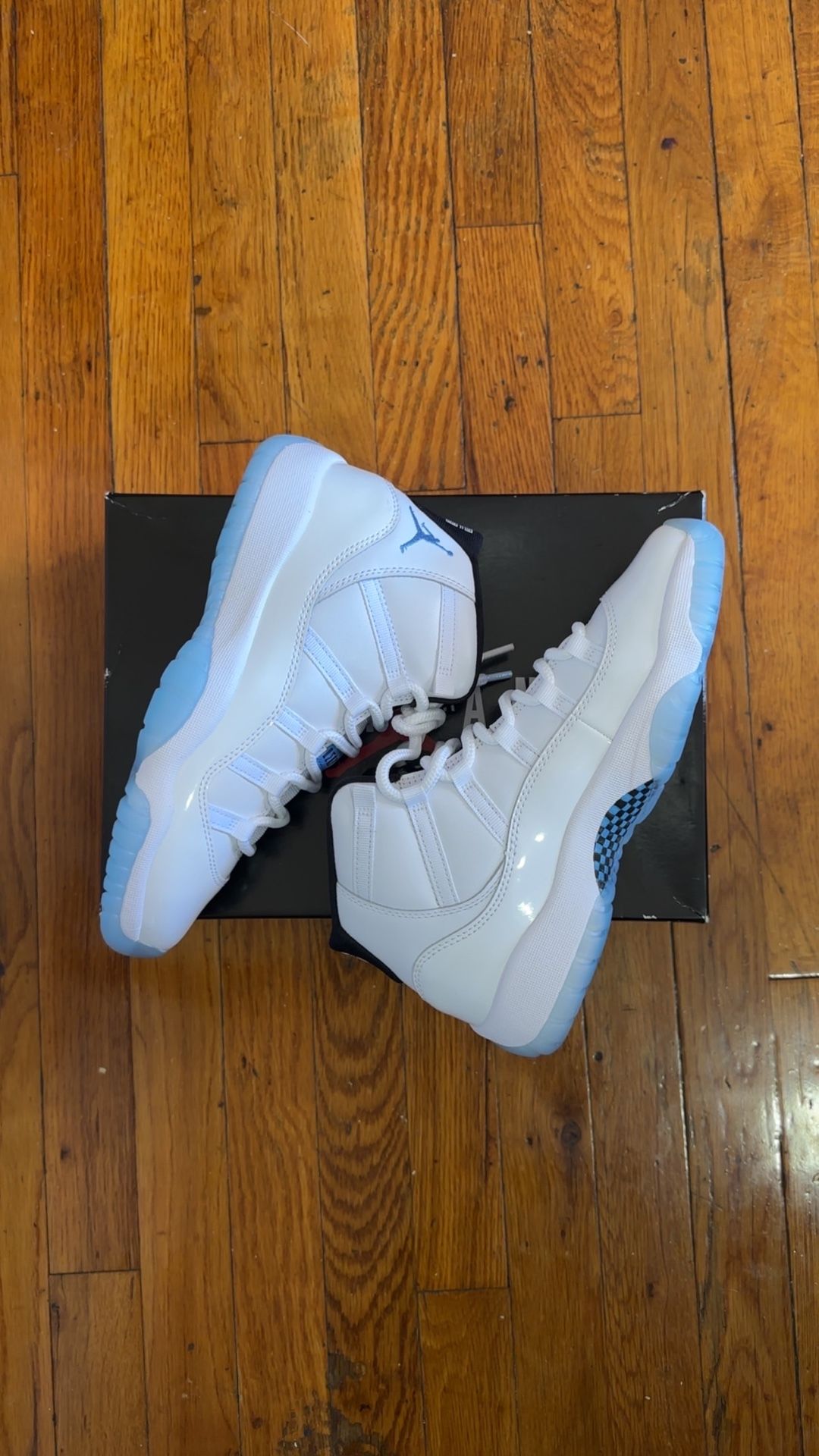 JORDAN 11 RETRO 'COLUMBIA / LEGEND BLUE' 2024