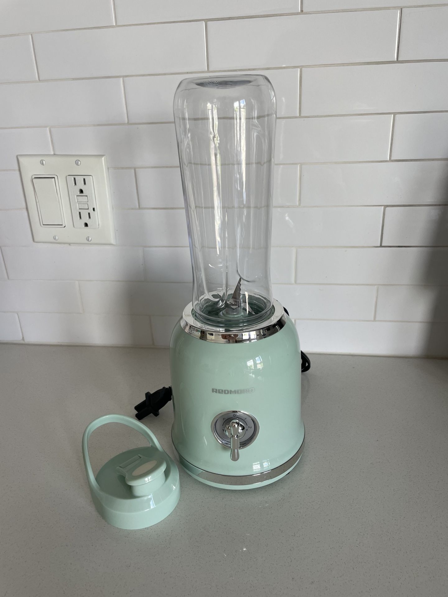 REDMOND Smoothie Blender