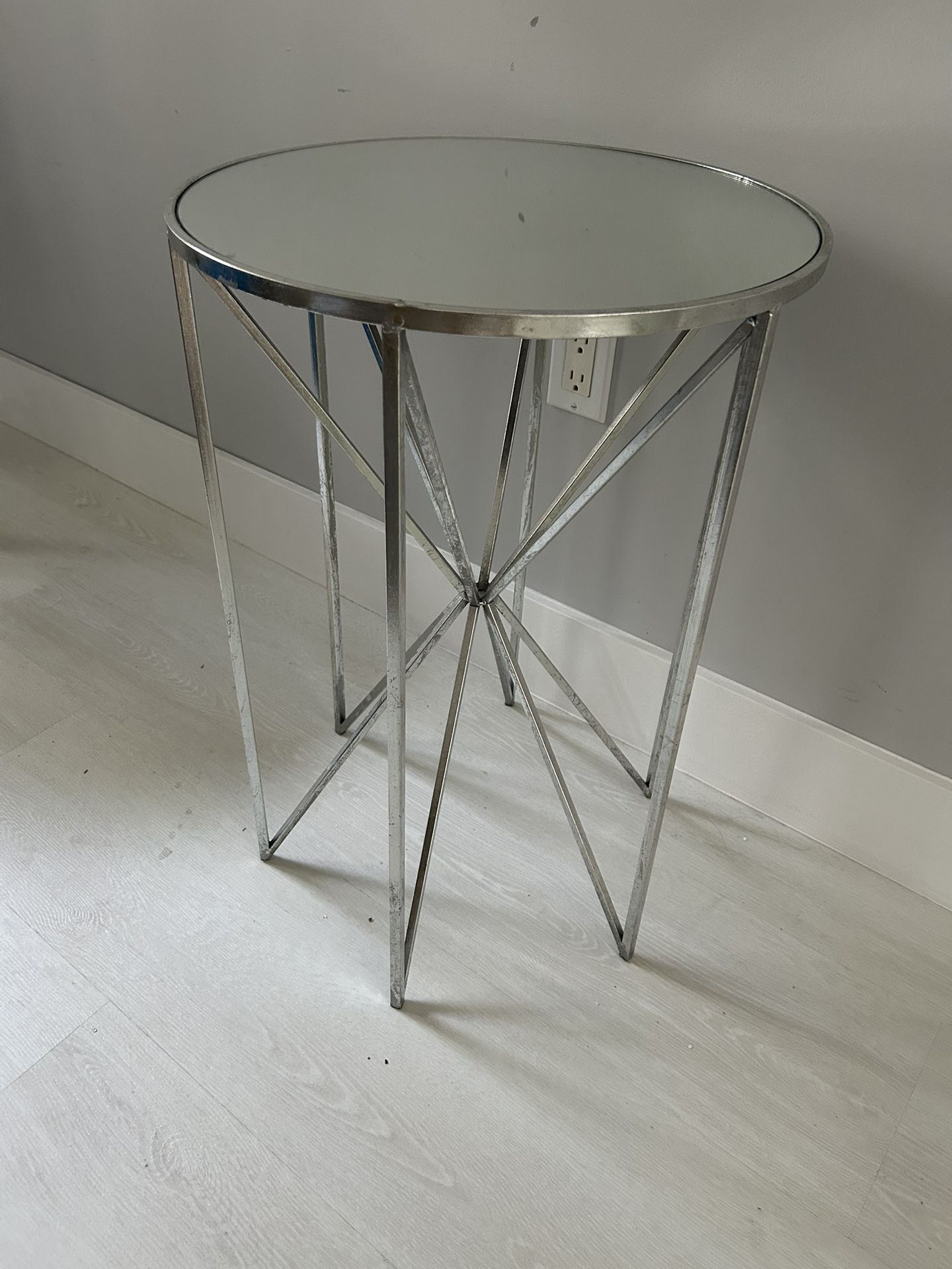Silver End Table 18” Diameter 