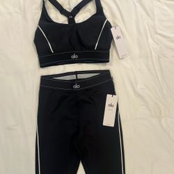 Brand New Alo Yoga Suit Up Air Lift Leggings and Bra