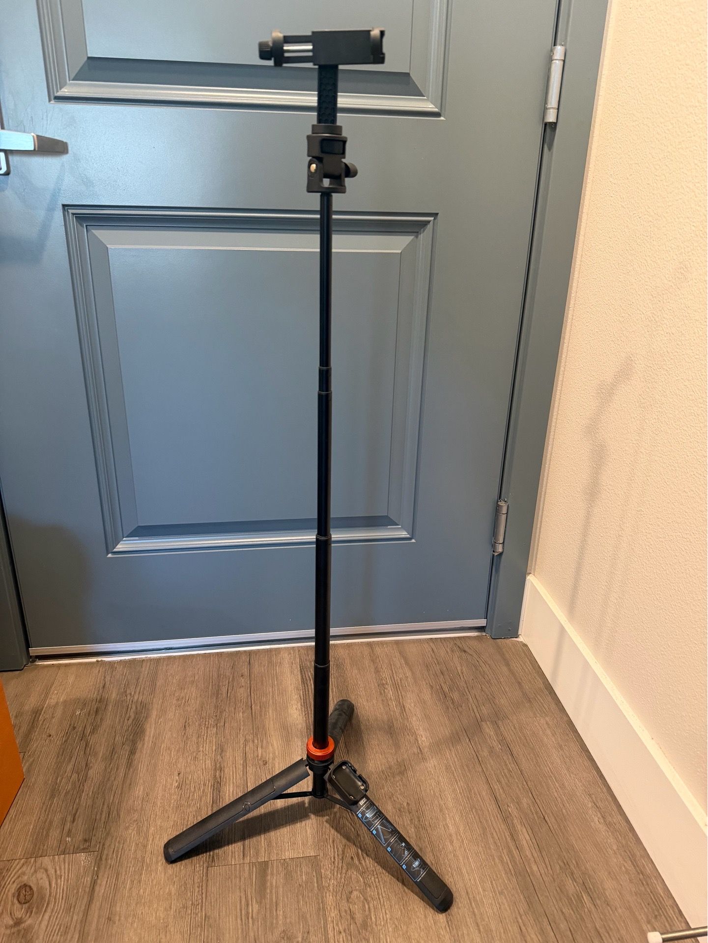 Phone tripod for Videos