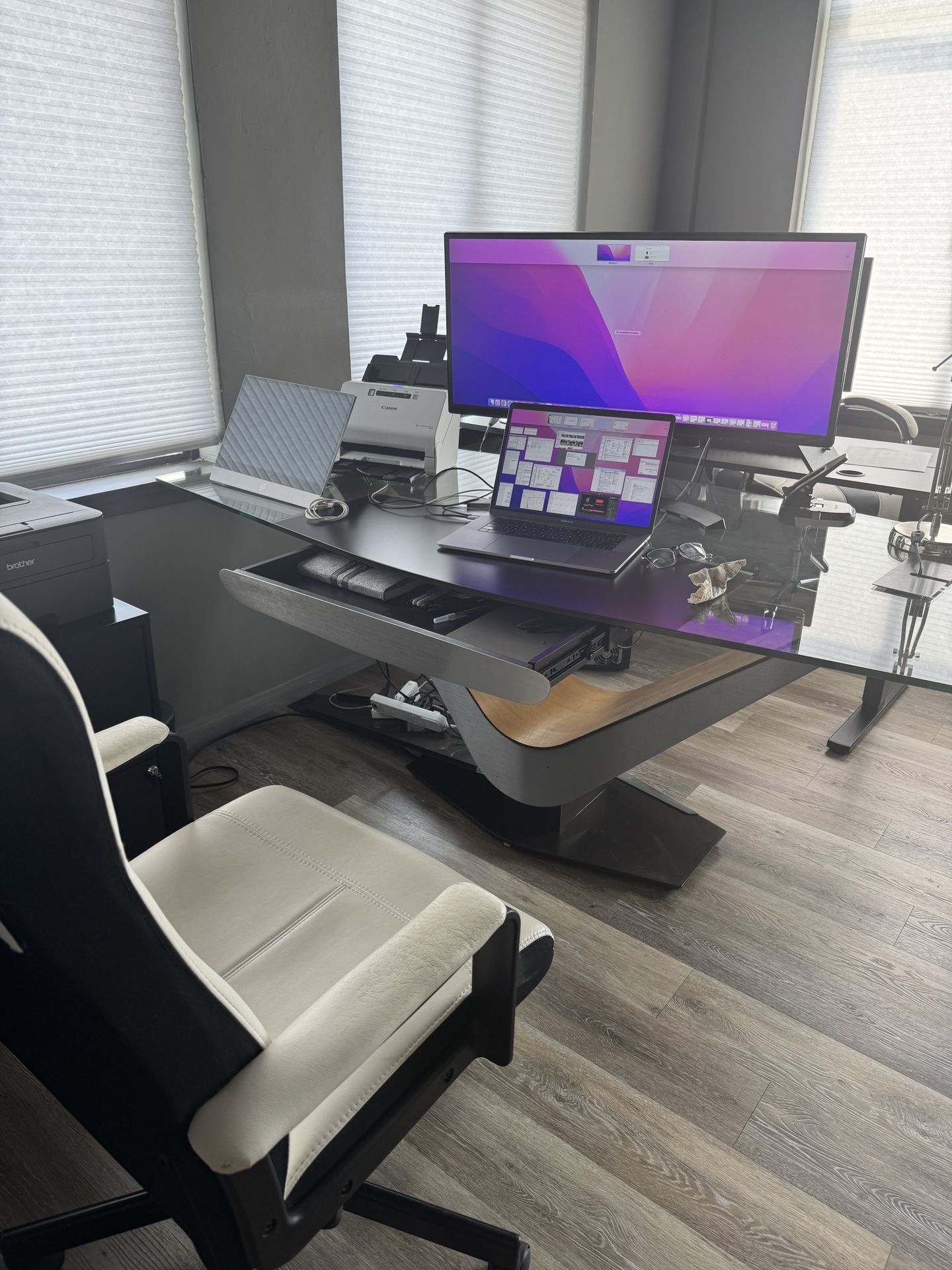 High-End Modern Office Furniture Set β Desk, Credenza, & Coffee Table - $300 (Glendale)