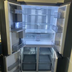 Samsung Bespoke Navy Refrigerator (NEEDS FIXING)