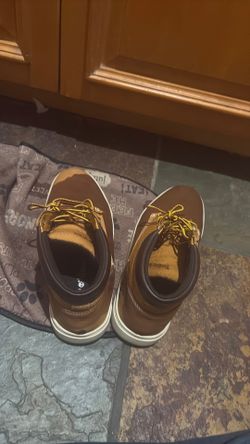 Timberland. Groveton chukka wheat tan size 9