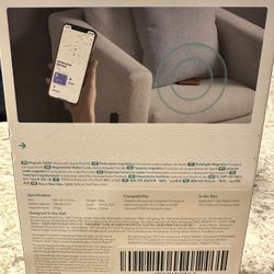 Geo Wallet Stand for Cellphone 