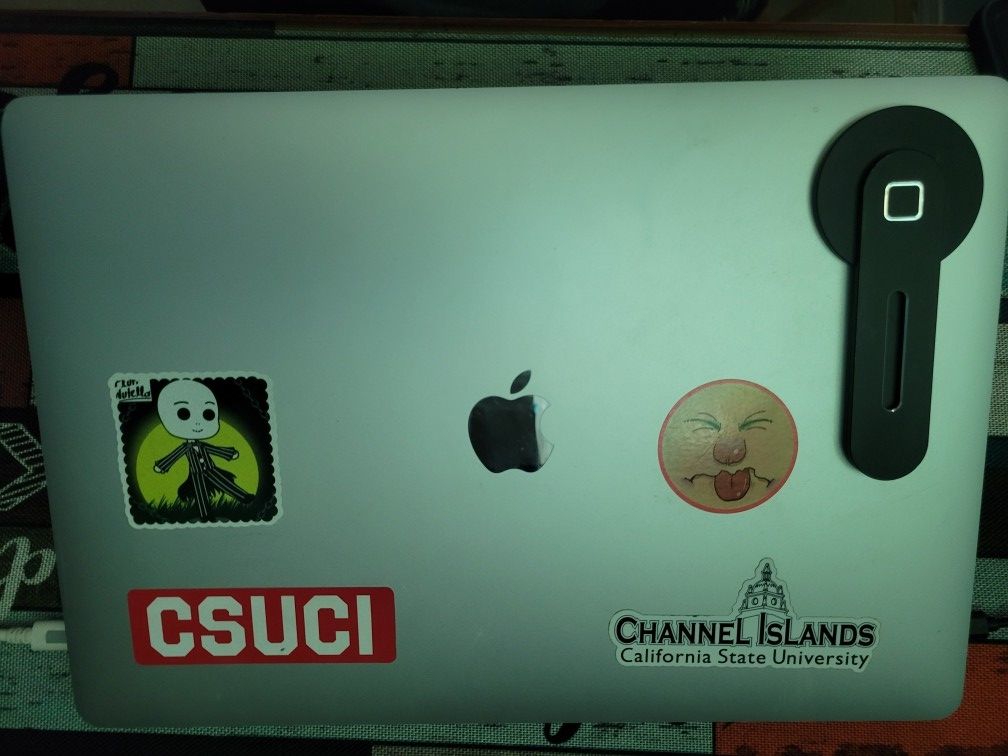 Macbook Pro 15 Inch W Touchbar