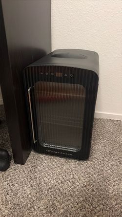 Frigidaire Mini Fridge with Glass Door