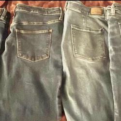 3 Pairs Of American Eagle Jeans Sz12 