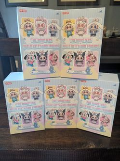 PopMart+Sanrio Labubu+Hello Kitty 1 Blind Box