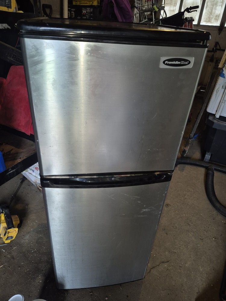 Mini Fridge