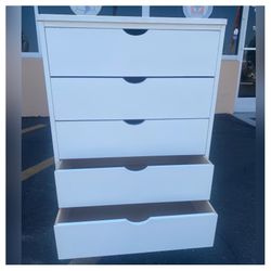 5 Drawer Dresser 