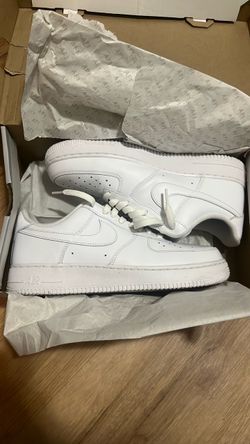 white air force 1's size 8.5