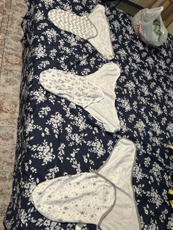 New born swaddle blanket, 4 for $6