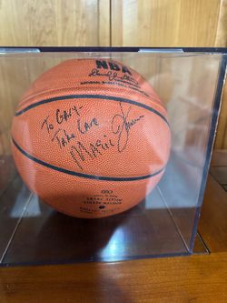 Magic Johnson basketball sign to GARY VITTI, BS, MS, ATC * * Reviews HEAD TRAINER FOR THE LOS ANGELES LAKERS