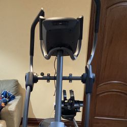 Pro-Form Elliptical Exercise Equipment W/ Incline & i Fit