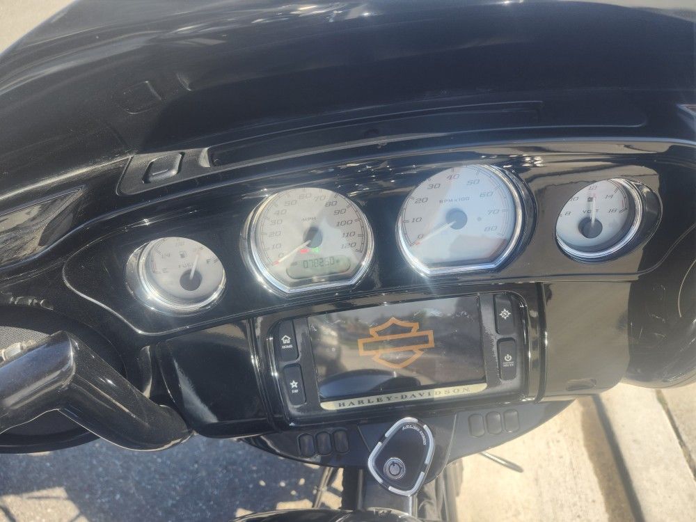 2016 Harley Davidson Street glide special