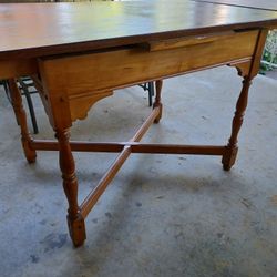 1946 Solid Maple Convertible Dining Table With 4 Matched Maple Chairs
