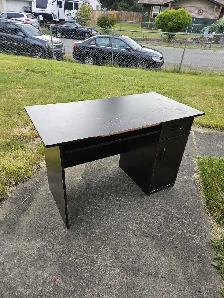 Free Computer Desk