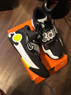 Nike KD Trey 5 Basketball Sneakers