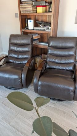 COMFY chairs