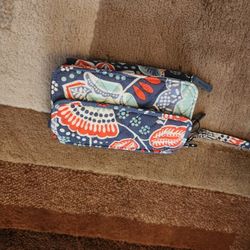 Vera Bradley 3-in-1 Crossbody Wallet