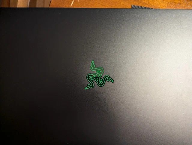 razer blade 16 oled 32GB 1TB RTX 4080 Gaming Laptop