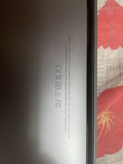 Late 2017 MacBook Pro 15” 256gb Retina Display 2 Graphics Cards