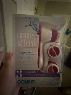 Conair water resistant facial brush kit