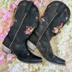 Shyanne Black Floral Cowgirl Coachella Boots | Women’s Size 8.5 | Color Black 