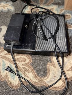 Xbox one comes with cords and hdmi