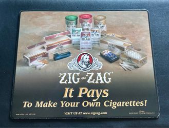 Vintage Zig Zag Rolling Papers Mat